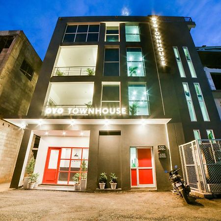 Super Townhouse Hosur Main Road Bommanahalli Near Gopalan Innovation Mall Bangalore Exterior photo